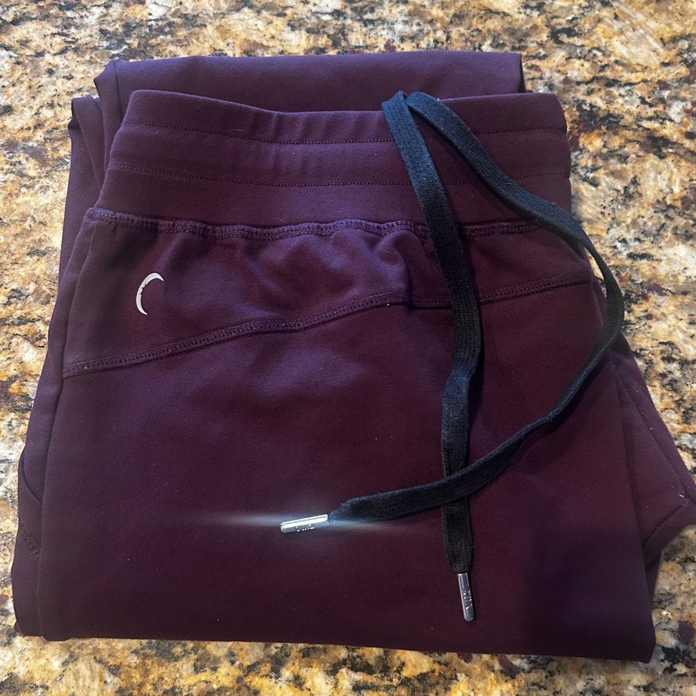 Zyia Active Unwind Ankle Cinched Stretch Waist Joggers Leggings Plum Medium